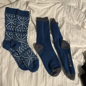 2 pairs of women’s Columbia boot socks